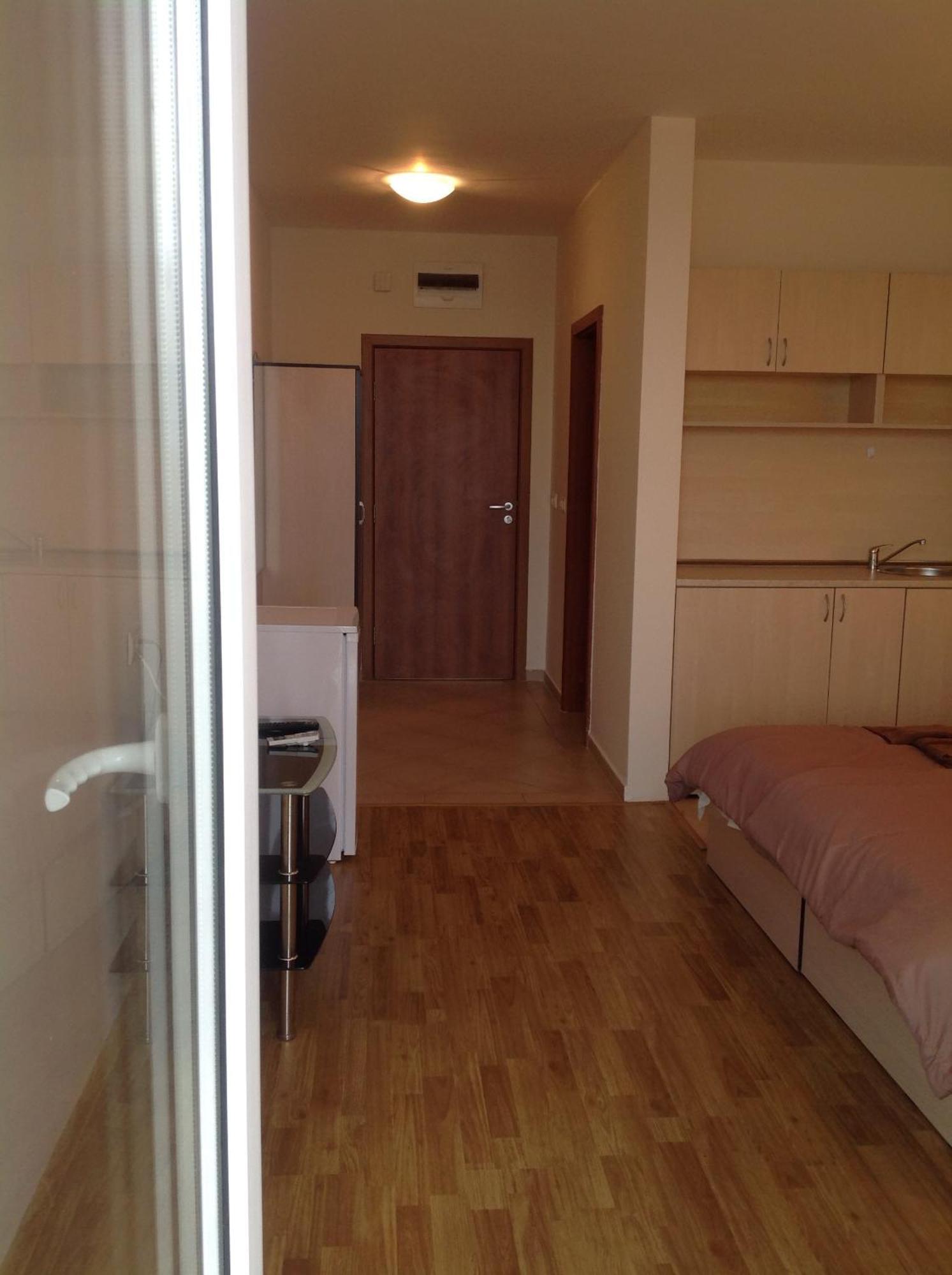 Lozenetz Beach Apartments Room photo